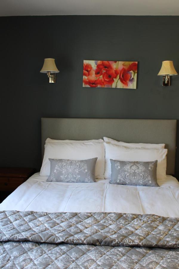 Coach House Sligo 3*